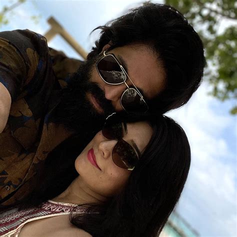 Kgf Star Yash Takes A Splash With Wife Radhika Pandit And Kids In New