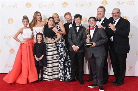 Charlie chaplin's sentimental but keenly satirical swipe at the mechanization of everyday life is. 'Modern Family' Cast To Add New Actor As Joe Pritchett In ...