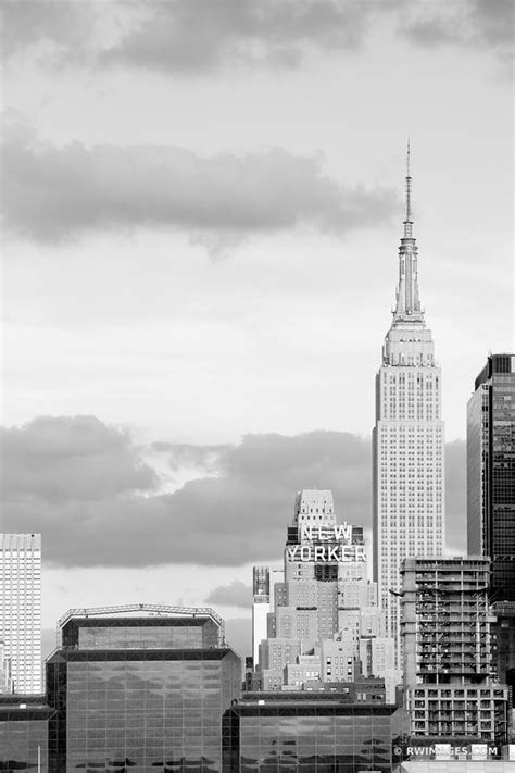 Framed Photo Print Of The New Yorker Building Manhattan Skyline New
