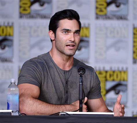 Tyler Hoechlin As Superman 5 Fast Facts You Need To Know