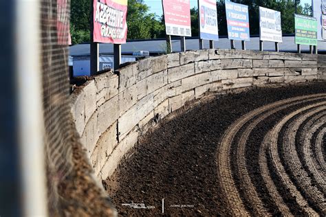 Operating a dirt track in a city - Well populated city - Racing News