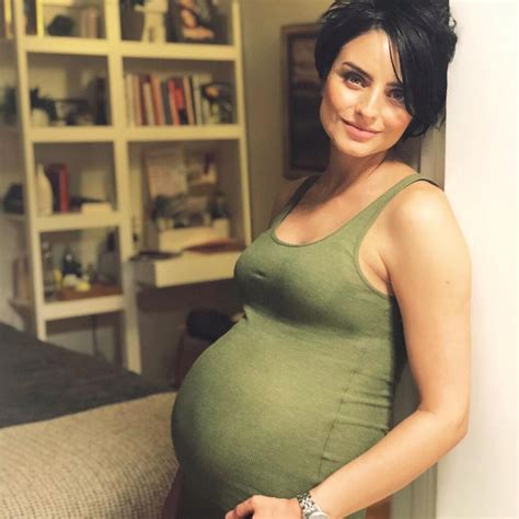 A Pocos Días De Convertirse En Mamá ¡aislinn Derbez Presume El Cuarto