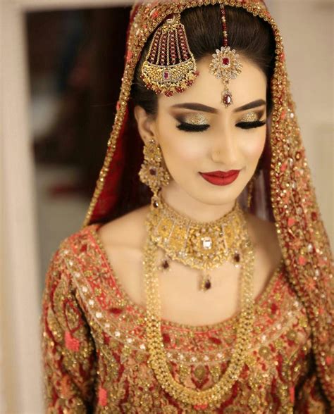 Pin By 👑mar Uj👑 On Bridals Pakistani Bridal Makeup Bridal Jewelry