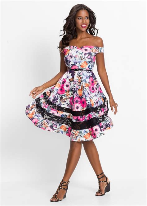 Kleid Mit Blumenmuster Pinkweiß Bodyflirt Boutique Jetzt Im Online
