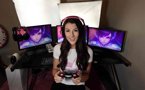The Women Who Make A Living Gaming On Twitch Ra Playing