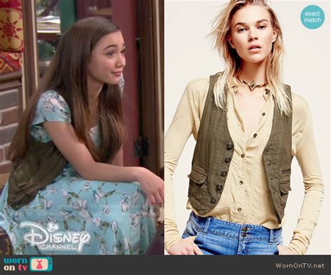 Wornontv Rileys Blue Floral Maxi Dress And Green Vest On Girl Meets