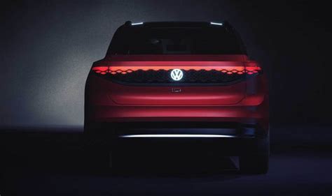 Vw Reveals Id Roomzz Electric Suv A 2020 Tesla Model X Rival Express