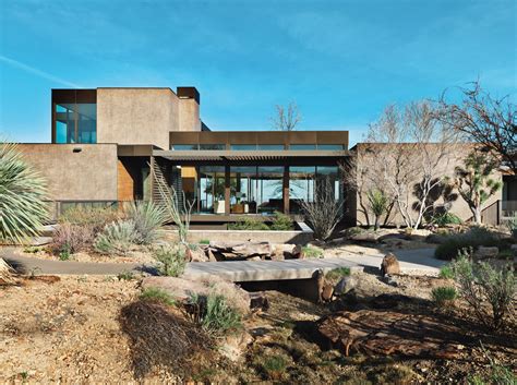 Desert Prefab Home By Marmol Radzinger Modern Prefab House In Las Vegas Desert Dwell