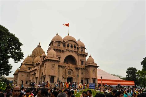 12 Famous Places To Visit In Kolkata To Know The City