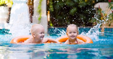 Types Of Chlorine For Pools A Complete Guide Escape Pools