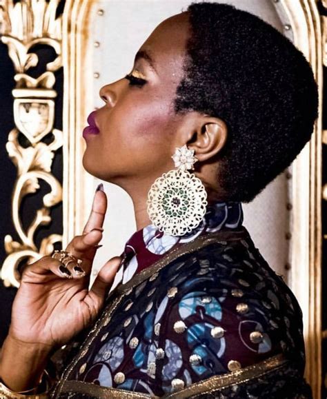 Pin By On Lauryn Hill Ms Lauryn Hill Lauren Hill Short Natural Hair Styles