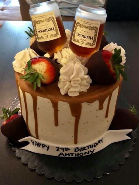 Hennessy Cake In 2020 Birthday Cake For Him Alcohol Birthday Cake