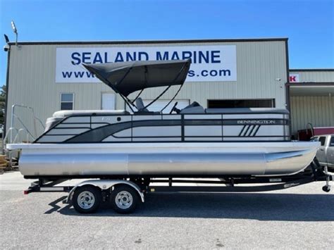 New 2023 Bennington 23 Lfbc Fastback Tritoon 68138 Omaha Boat Trader