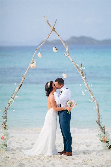 This includes weddings at some of the uk's most prestigious venues such as st johns college in cambridge and i am honoured to be a. Virgin Islands Destination Wedding // Linquist Beach // St. Thomas Photography: Maiko Media ...