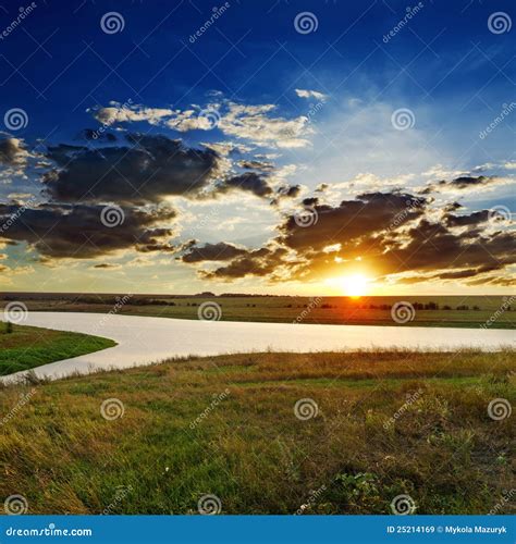 Sunset Over River Stock Image Image Of Country Perspective 25214169