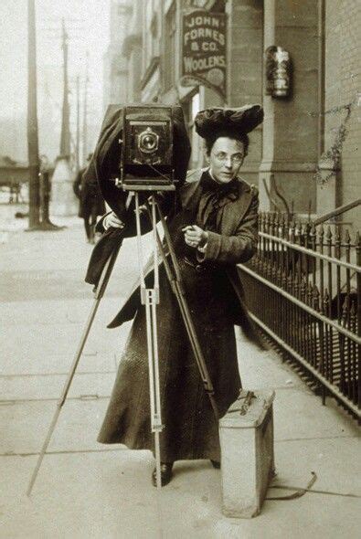 Photographer In The Early 1900s Old Photos Vintage Photography