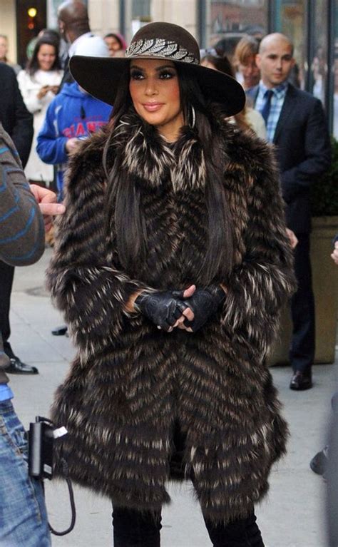 Kim Kardashian In Fur Kardashian Photos Kim Kardashian Fur Fashion