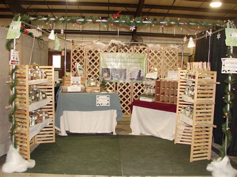 Christmas decorations for a Christmas Show! | Craft booth displays