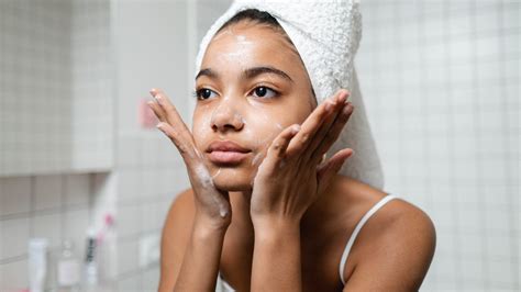 Best 14 Gentle Face Cleansing Milk For Every Skin Type
