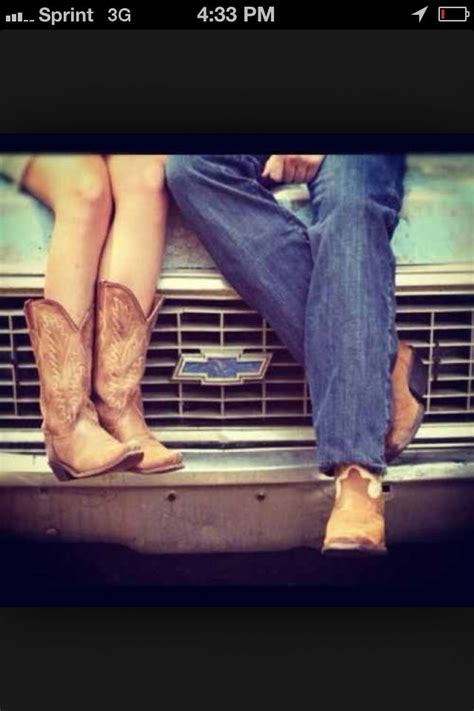 Pin By Amber Foster On Country Photo Shoot Cute Country Couples