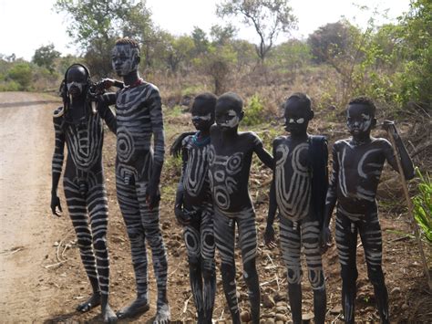The Mursi Tribe Ethiopia Stunning Photos Are They Dangerous