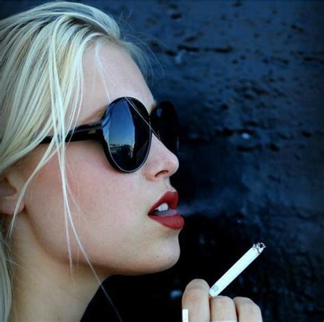Blonde Smoking Ladies Girl Smoking Smoke Art The Smoke Cat Eye