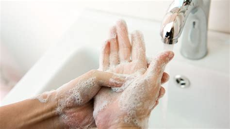 ล้างมือให้สะอาดช่วยป้องกันไวรัสโคโรน่า