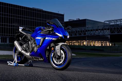 2020 Yamaha R1 And R1m The Story