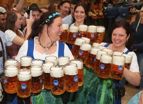 Oktoberfest 2018 Photos From The Opening Weekend The Atlantic