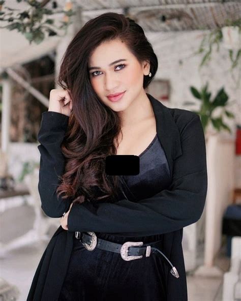 Terlibat Prostitusi Online Putri Amelia Bantah Status Finalis Putri Indonesia Okezone Celebrity
