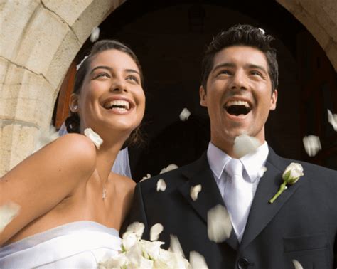 7 مؤشرات تدل على أنك بالتأكيد عروس جديدة نواعم