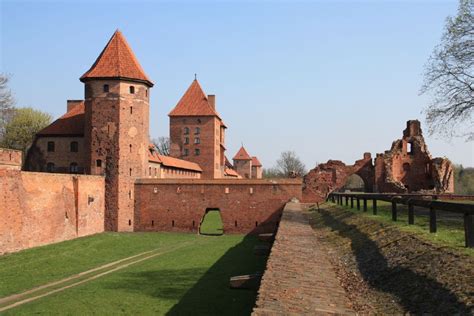 Malbork castle-Poland. | Malbork castle, Castle tower, Castle