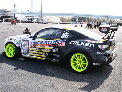 But a closer look reveals so much more. D1マシンをじっくり見てきた。UP GARAGE 86編【TOKYO DRIFT in ODAIBA D1 ...