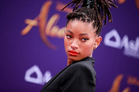 willow smith controversy pictured laying in bed with 20 year old actor moises arias [pic]