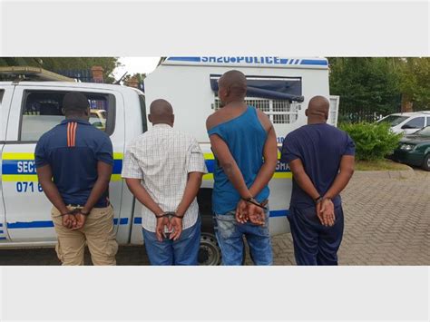 Four Suspects Nabbed By Johannesburg Flying Squad Police In Linbro Park Rosebank Killarney Gazette