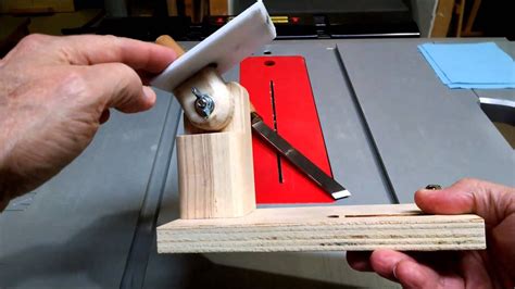 If the blade is sharpened on the bottom side, this function gets disturbed, causing an uneven mowing of your lawn. Bench Grinder Tool Sharpening Jig - YouTube