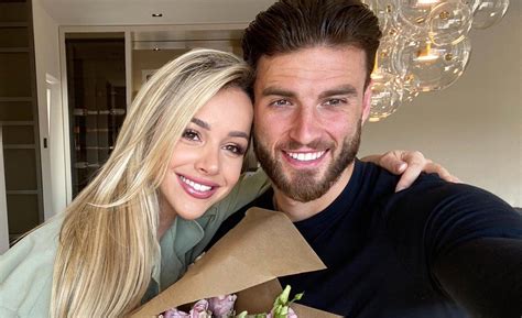 Emma Heesters En Wesley Hoedt Zetten Punt Achter Relatie