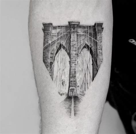 Brooklyn Bridge Hand Tattoos For Guys Hand Tattoos Bridge Tattoo