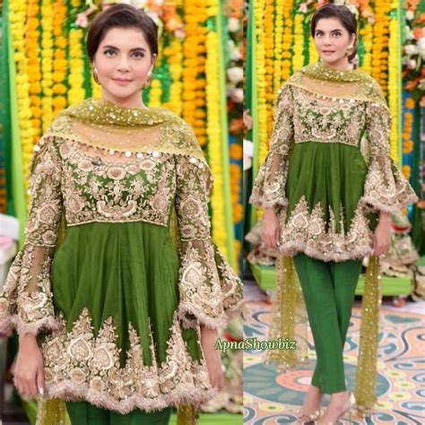 Latest Pakistani Bridal Mehndi Dresses 2021 For Brides Fashionglint