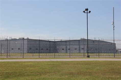 let down and locked up why oklahoma s female incarceration is so high reveal