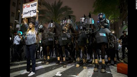 Protest Over Police Turns Violent In Tel Aviv Israel Cnn