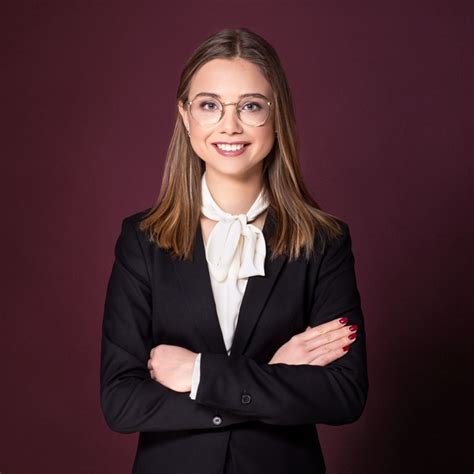 Aleksandra Wałach Mentee Women In Law Foundation Linkedin