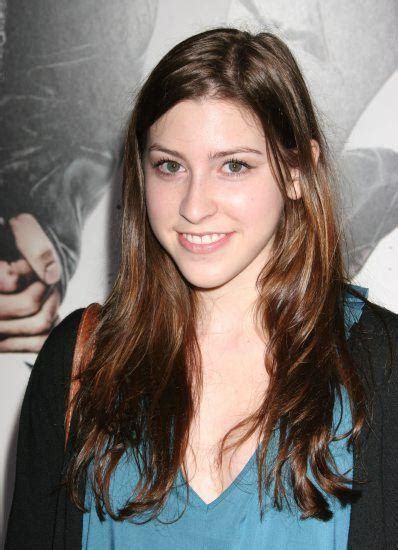Eden Sher Death Fact Check Birthday And Age Dead Or Kicking