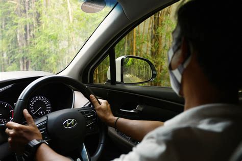 Cara Menentukan Jarak Berkendara Yang Aman Hyundai Mobil Indonesia