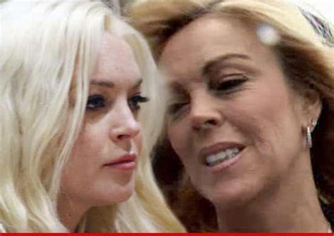 Lindsay Lohan Dina Lohan Drunk Dialed Therapy Session
