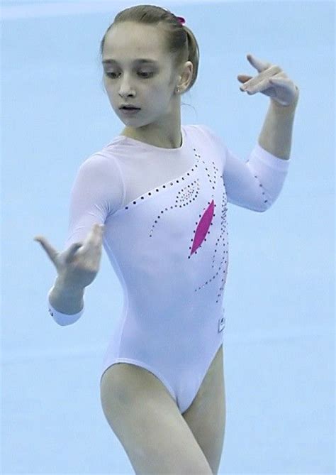 Viktoria Komova Russia Hd Artistic Gymnastics Photos Hadas Niña De Papá Techno