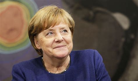 Последние твиты от angela merkel (offiziell inoffiziell) (@amerkel57). Angela Merkel latest: German Chancellor reveals her shock ...