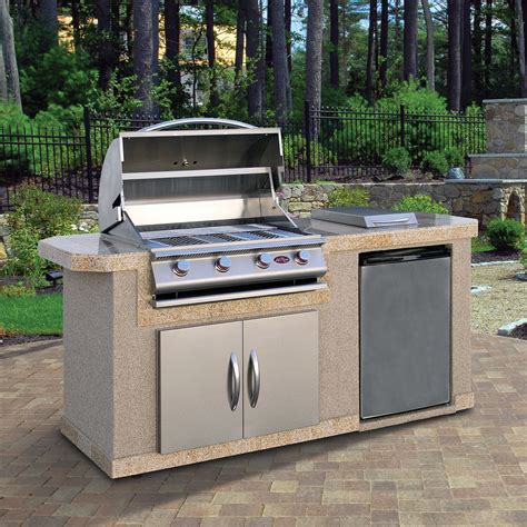 Cal Flame 7 Ft Stucco Grill Island With 4 Burner Gas Grill