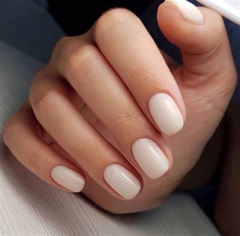 Nothing Beats A Clean Bright Manicure On Short Nails Nails Nude