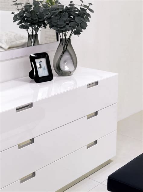 Contemporary White Dresser Romina Typ 97 Contemporary 6 Drawer